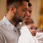 Τι δίνουν η νονά και ο νονός σε ένα κορίτσι στη βάπτισή της;