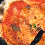 पिझ्झा घरच्या पिझ्झरिया प्रमाणे: घरगुती पिझ्झासाठी सर्वात स्वादिष्ट आणि सोपी पाककृती आणि चरण-दर-चरण वर्णन, फोटो आणि व्हिडिओंसह पीठ